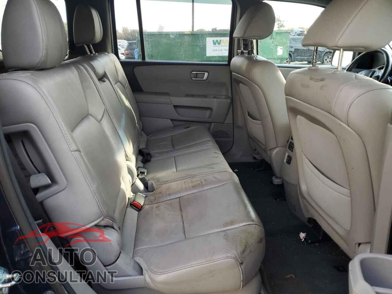 HONDA PILOT 2013 - 5FNYF4H76DB080051