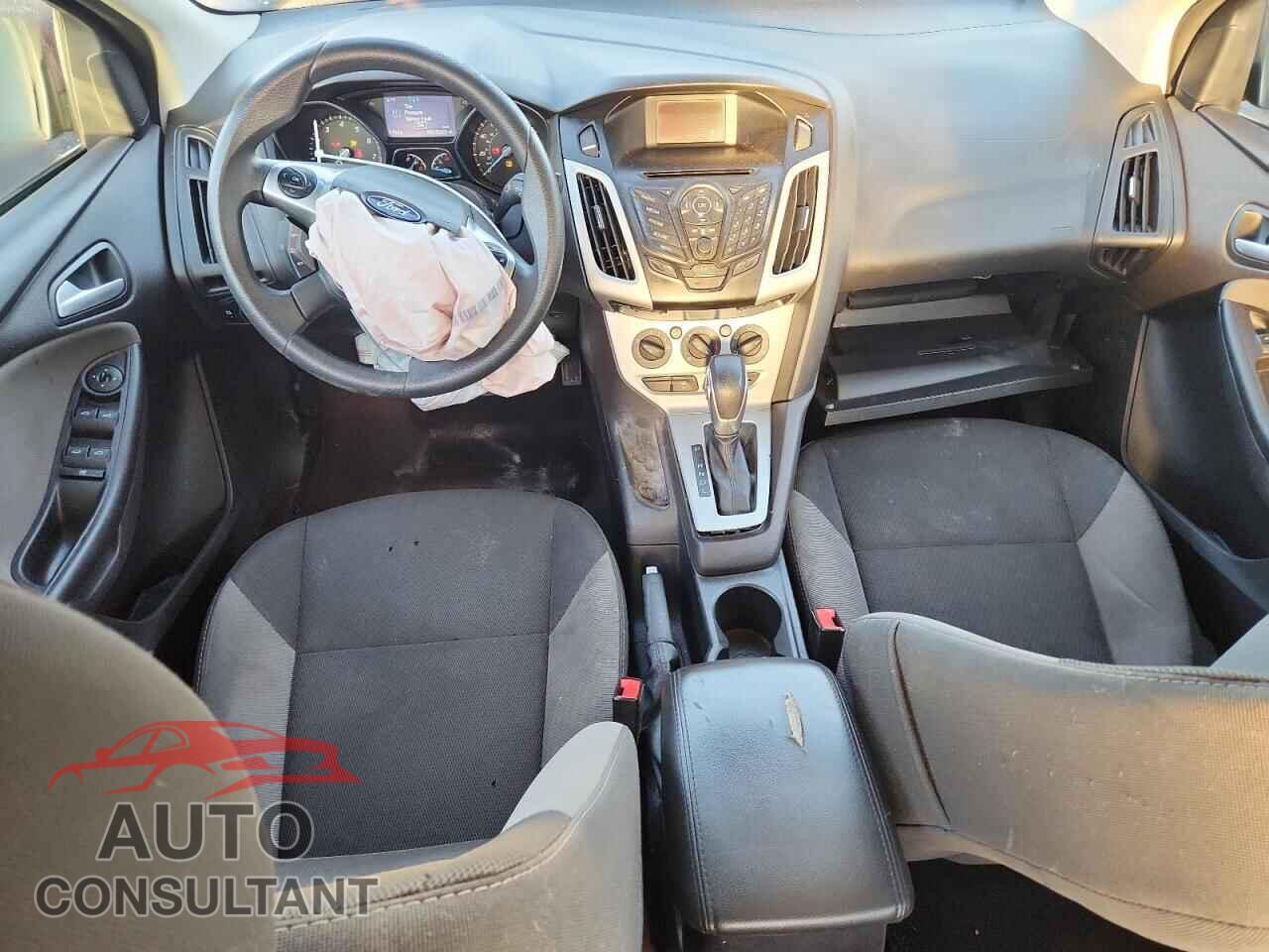 FORD FOCUS 2014 - 1FADP3F28EL418471
