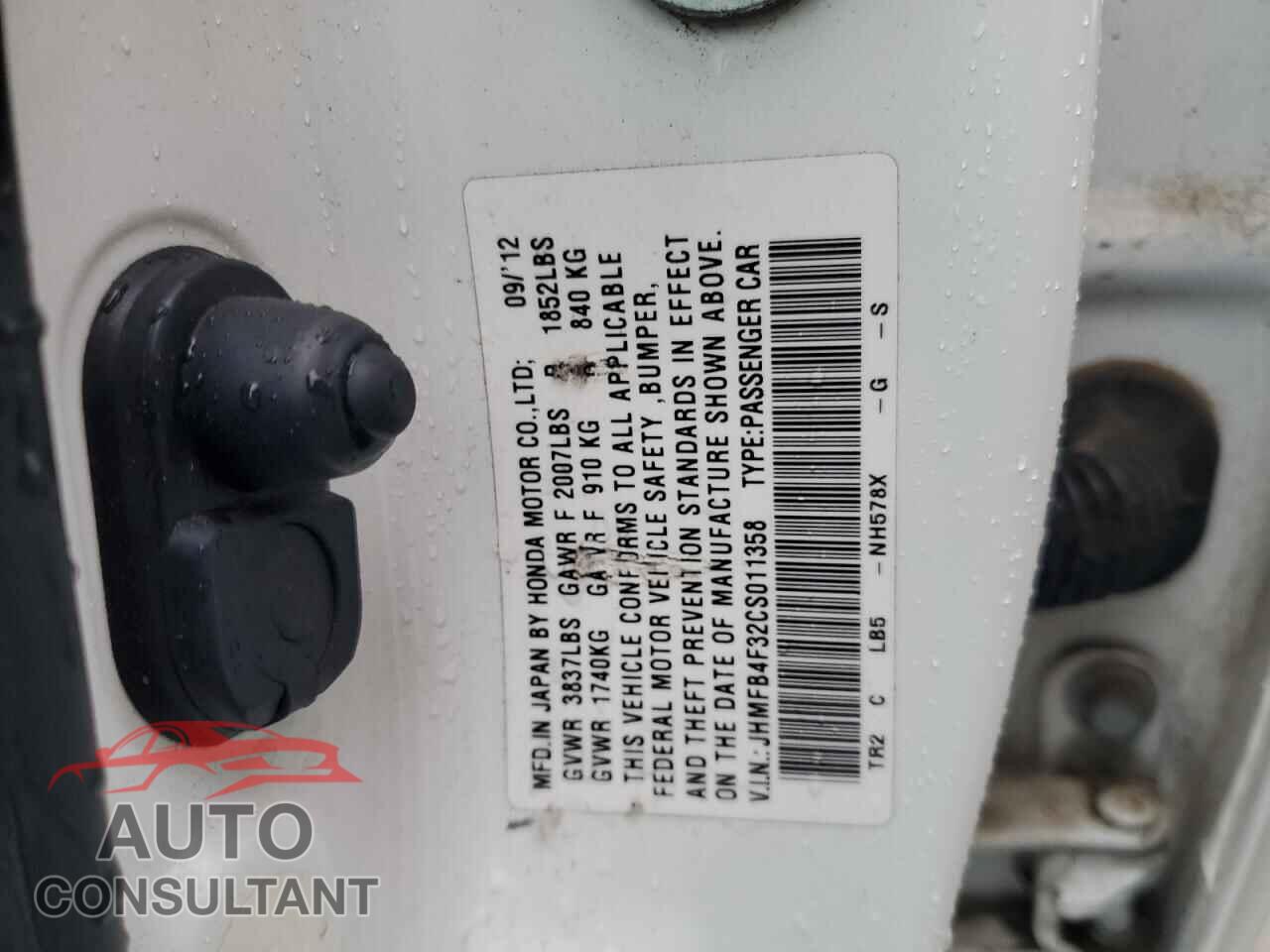 HONDA CIVIC 2012 - JHMFB4F32CS011358