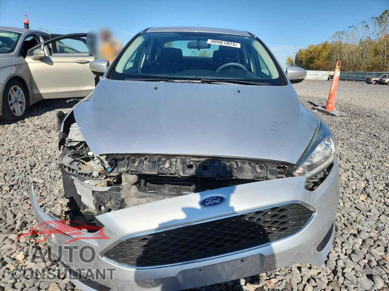 FORD FOCUS 2017 - 1FADP3F29HL266446