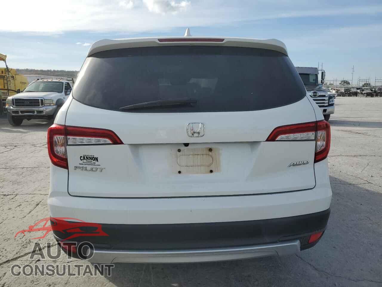 HONDA PILOT 2021 - 5FNYF6H54MB045776