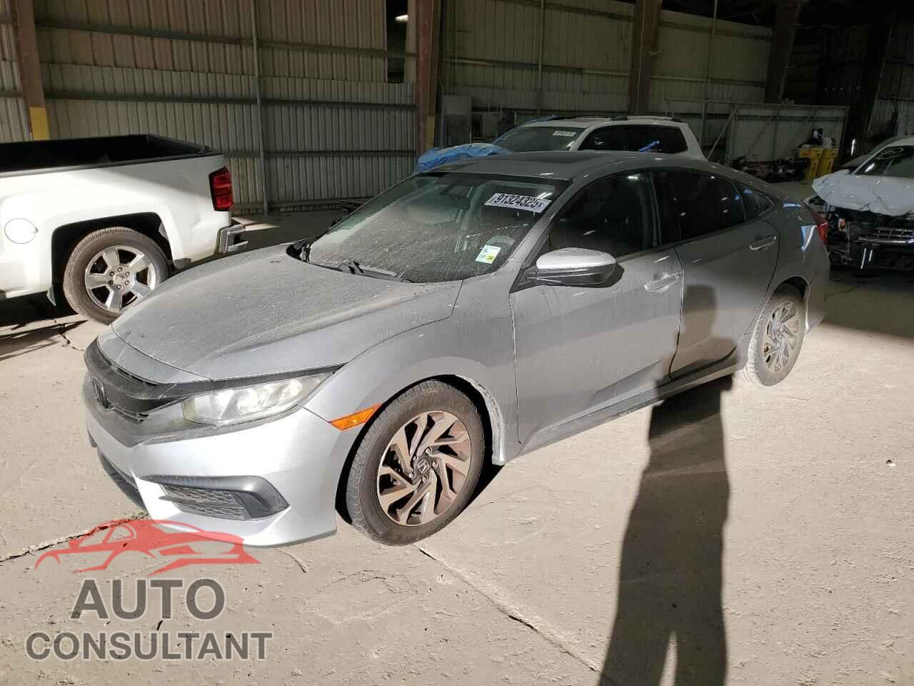 HONDA CIVIC 2017 - 19XFC2F78HE040220