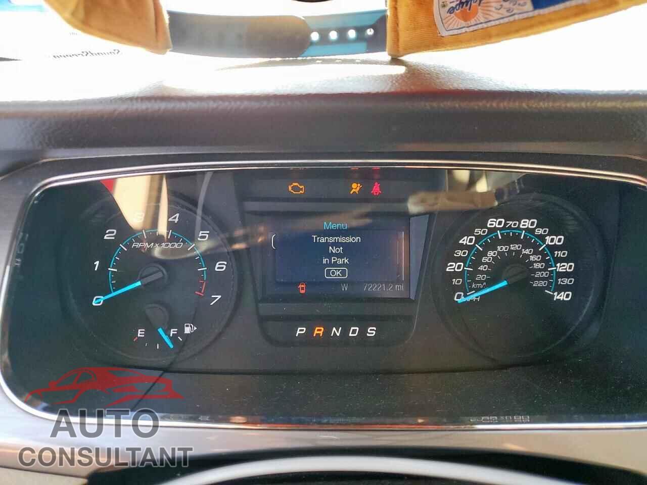 FORD TAURUS 2017 - 1FAHP2E85HG144516