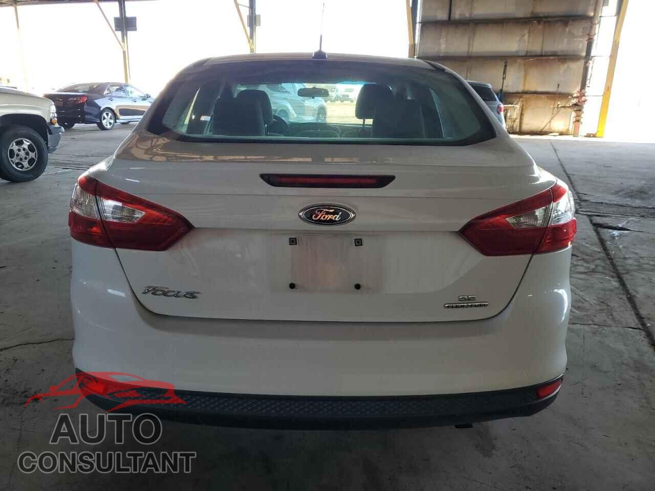 FORD FOCUS 2014 - 1FADP3F25EL363543