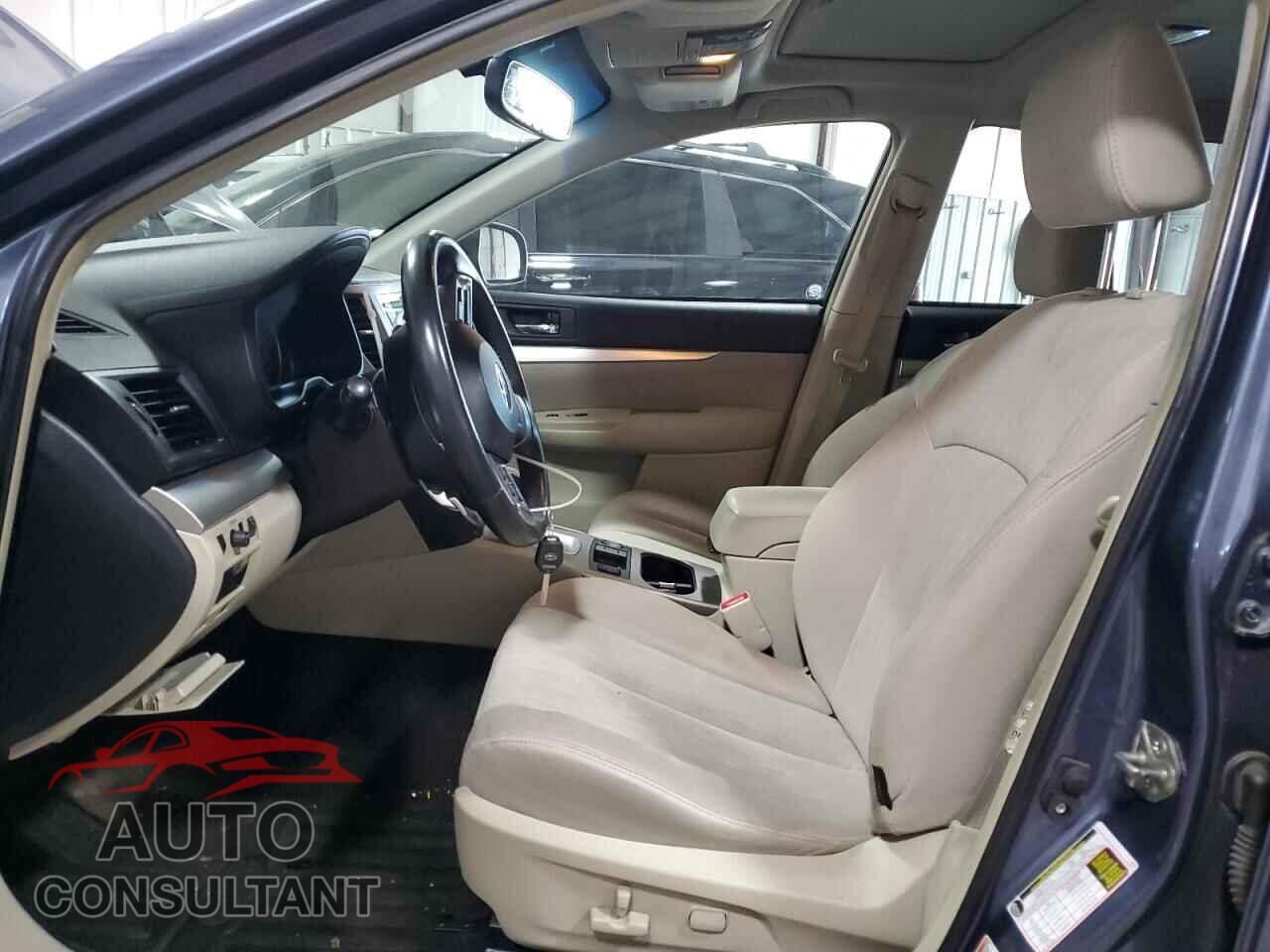 SUBARU OUTBACK 2013 - 4S4BRBGC3D3256417