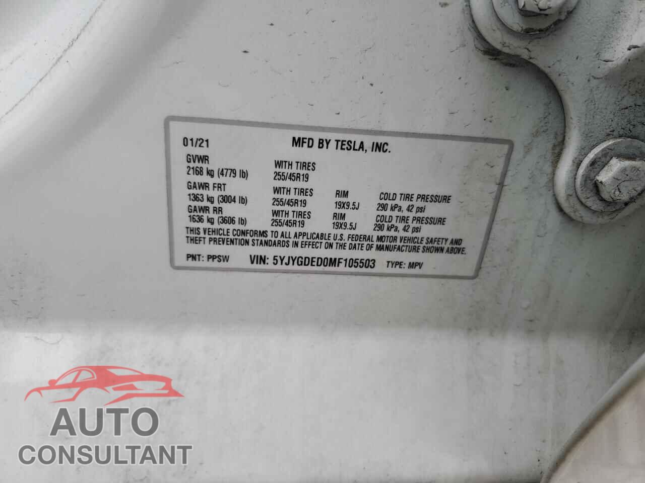TESLA MODEL Y 2021 - 5YJYGDED0MF105503