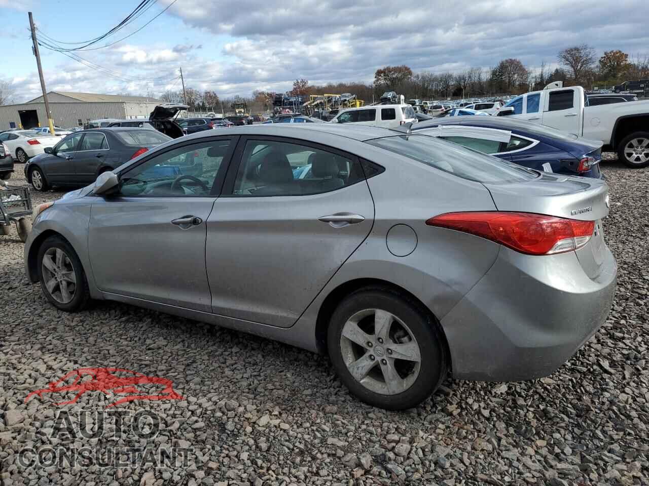 HYUNDAI ELANTRA 2013 - KMHDH4AE2DU706800