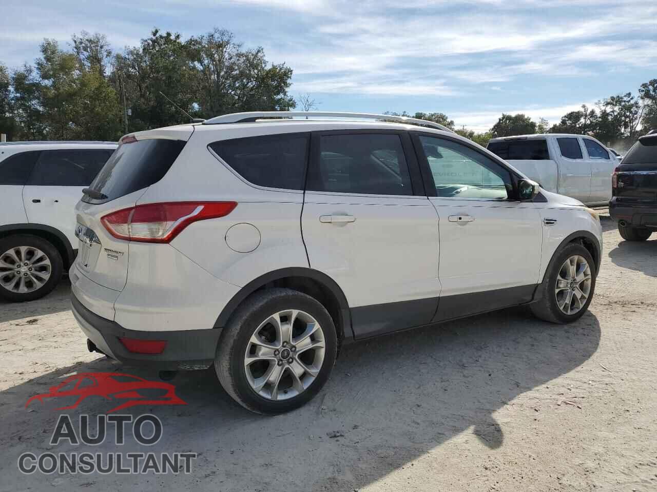 FORD ESCAPE 2015 - 1FMCU9J98FUB69232