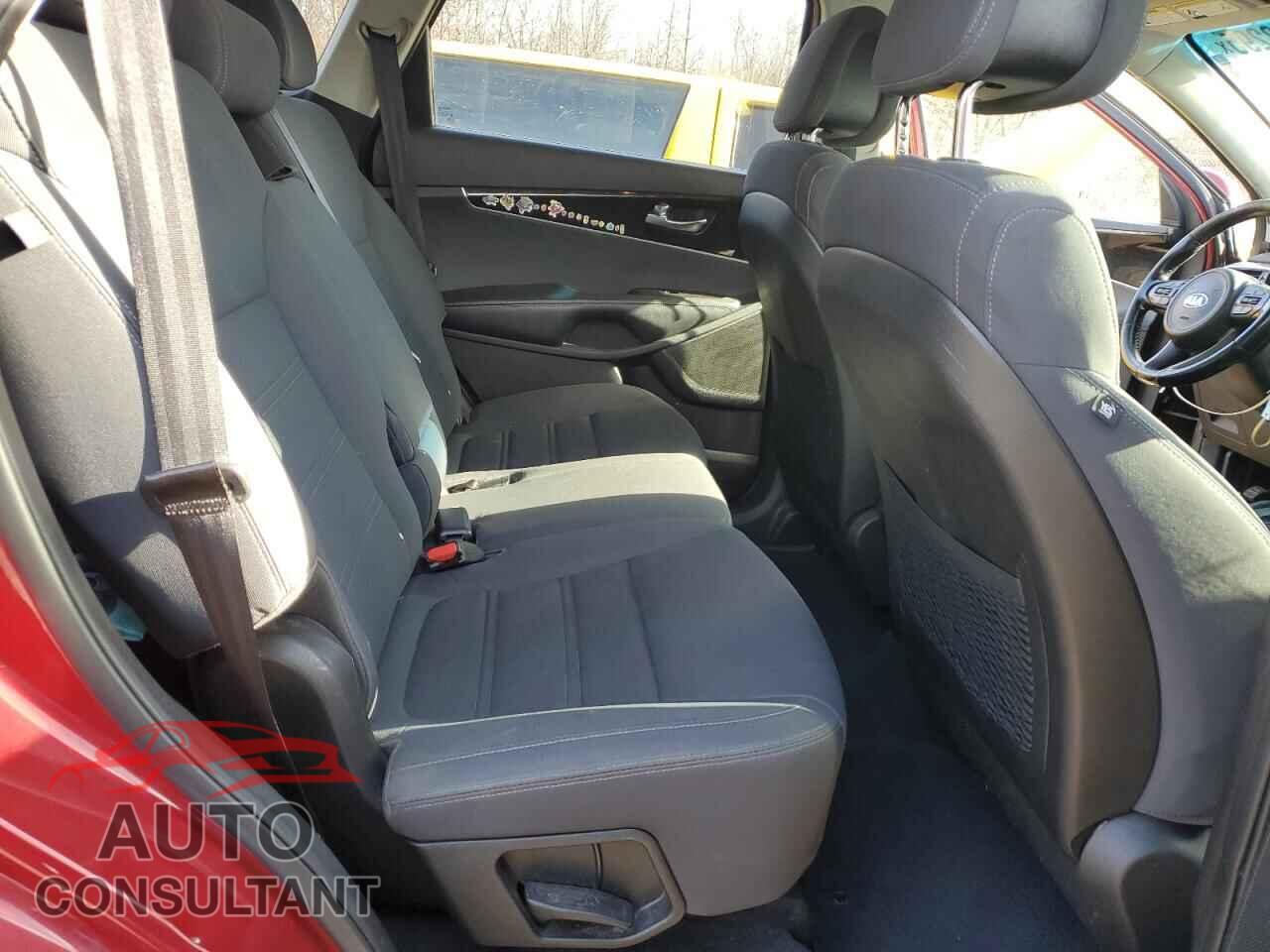 KIA SORENTO 2016 - 5XYPGDA32GG054902