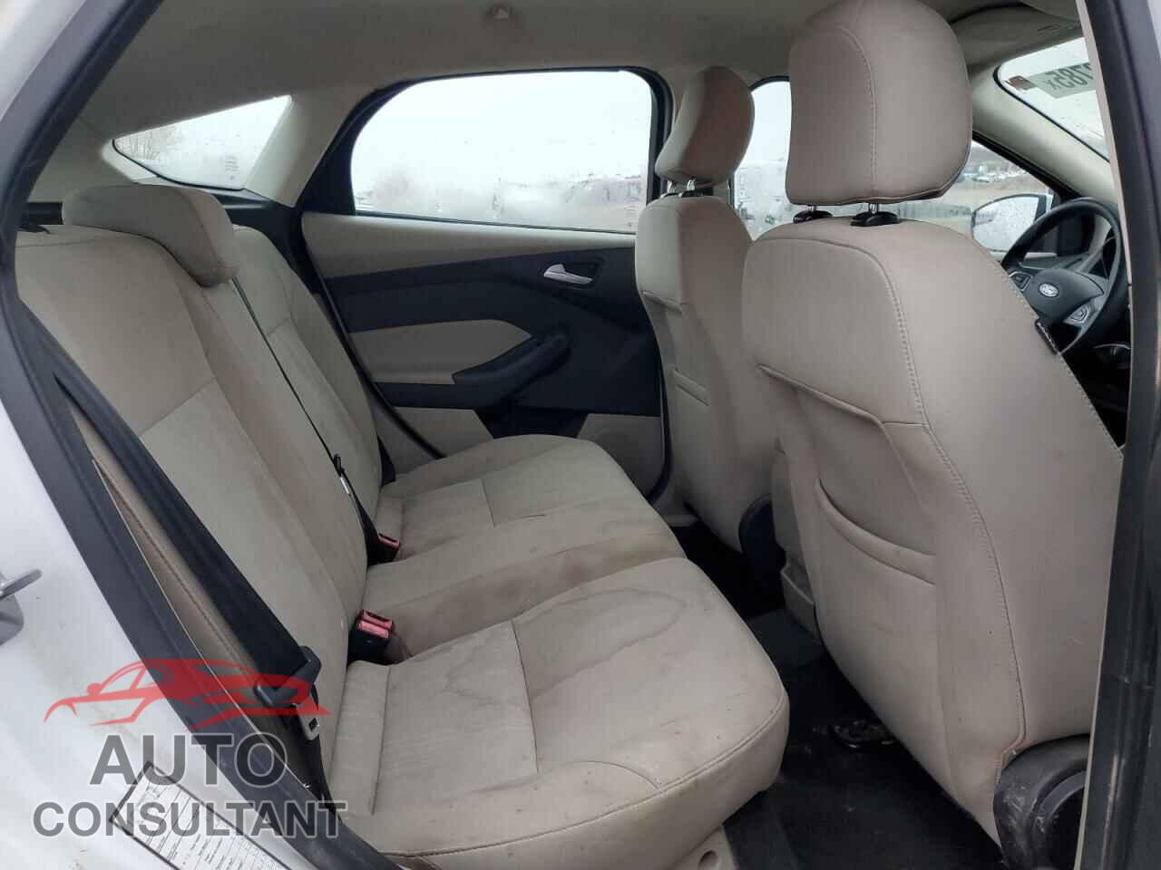 FORD FOCUS 2016 - 1FADP3K2XGL291067