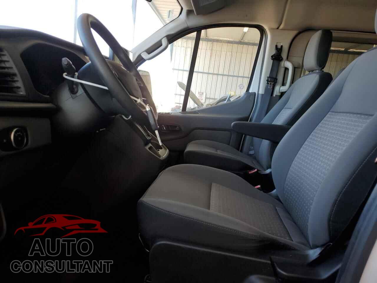 FORD TRANSIT 2023 - 1FBAX2YGXPKA90967