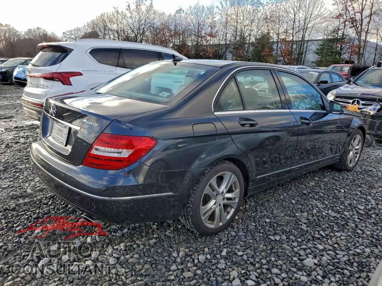 MERCEDES-BENZ C-CLASS 2012 - WDDGF8BB8CA602496