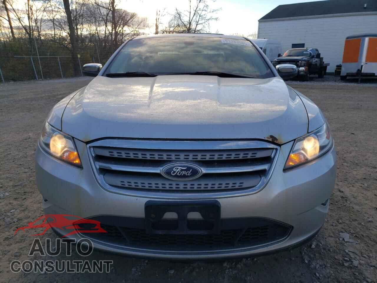 FORD TAURUS 2010 - 1FAHP2FW3AG161639