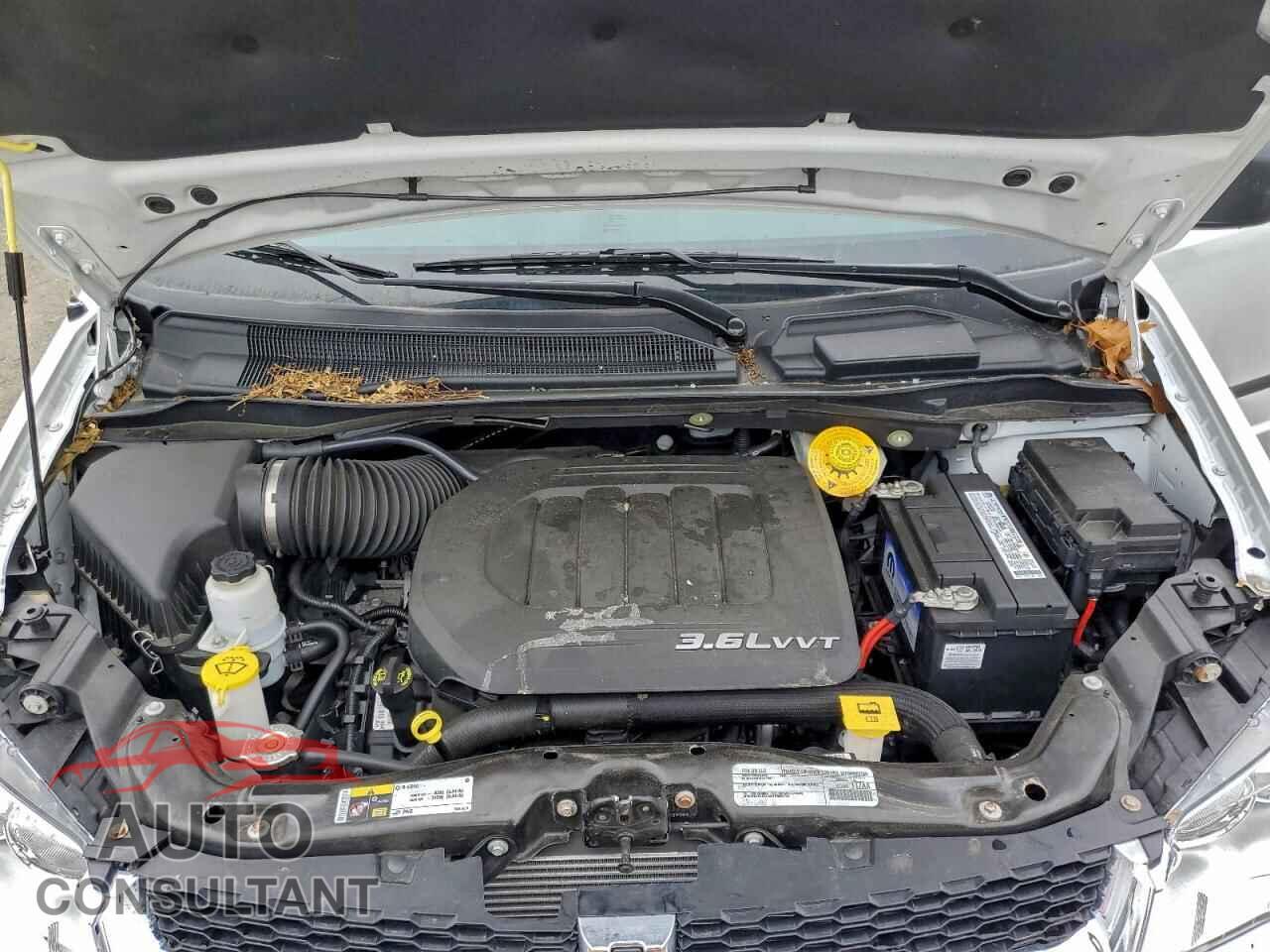 DODGE CARAVAN 2015 - 2C4RDGBGXFR650211