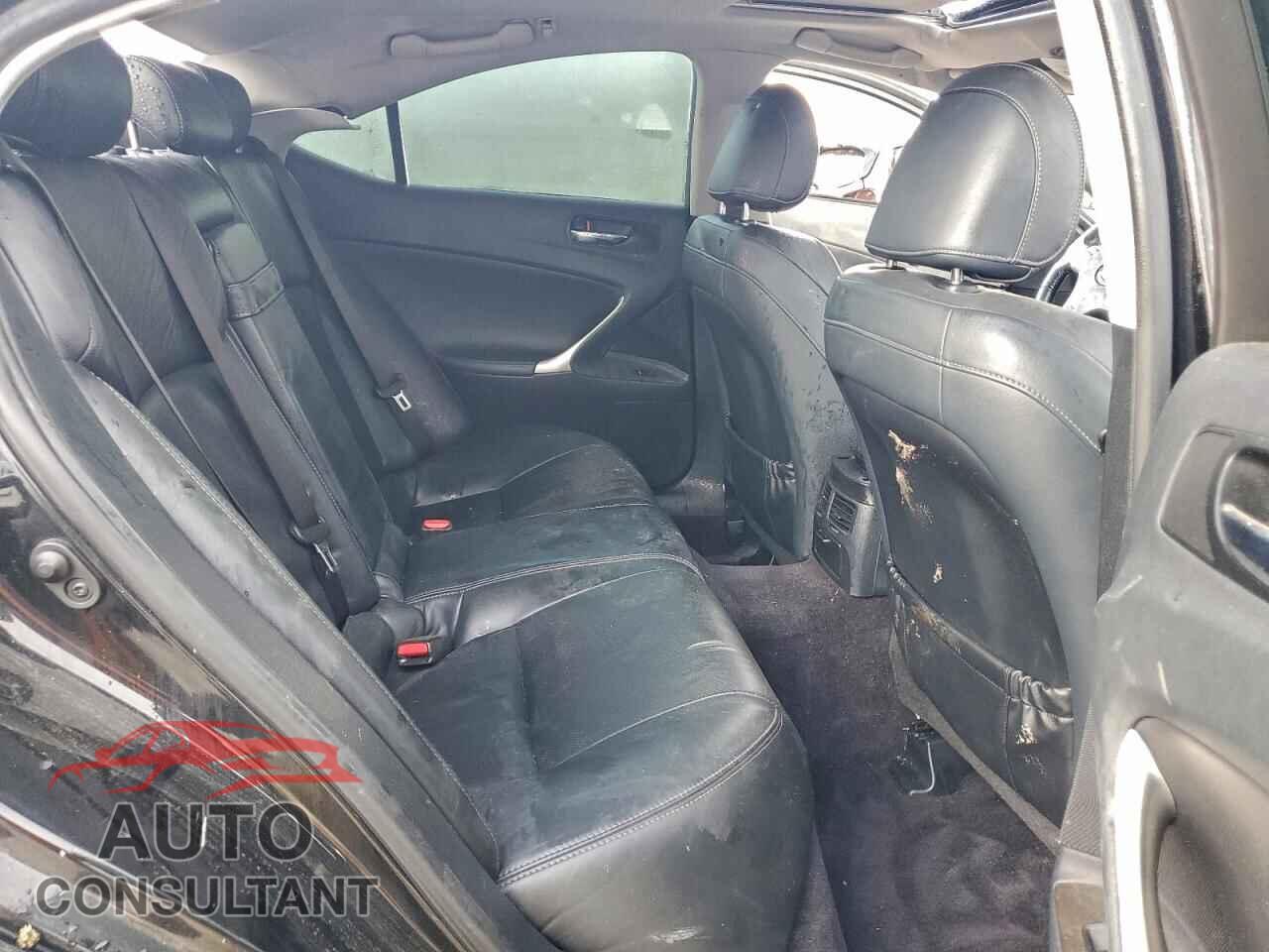 LEXUS IS 2011 - JTHCF5C29B5052169