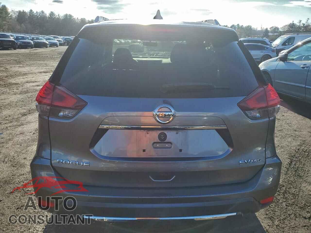 NISSAN ROGUE 2017 - KNMAT2MV9HP512548