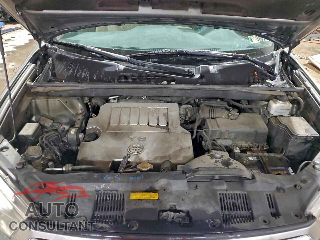 TOYOTA HIGHLANDER 2012 - 5TDBK3EH3CS142217