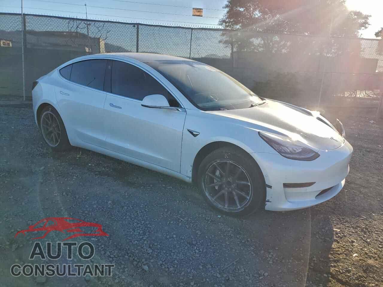 TESLA MODEL 3 2020 - 5YJ3E1EA5LF598405