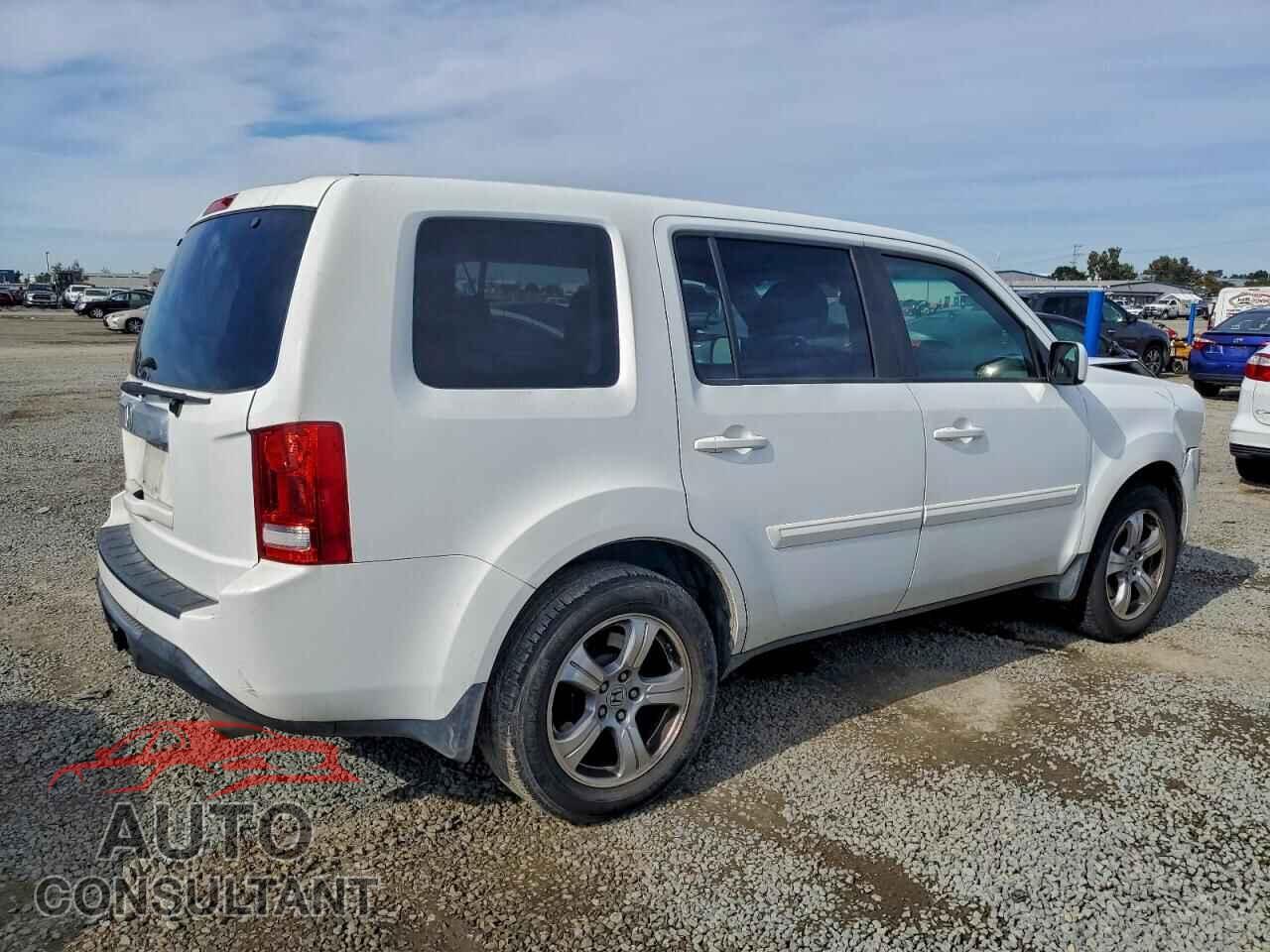 HONDA PILOT 2015 - 5FNYF3H71FB009286