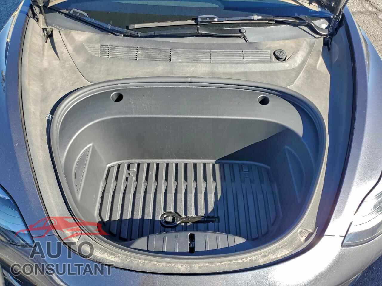 TESLA MODEL 3 2023 - 5YJ3E1EA8PF699945