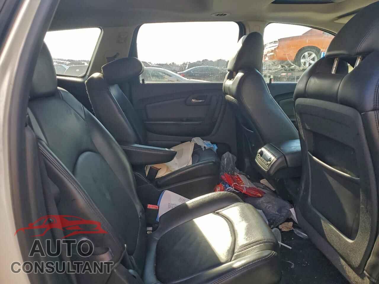CHEVROLET TRAVERSE 2012 - 1GNKRJED1CJ392444