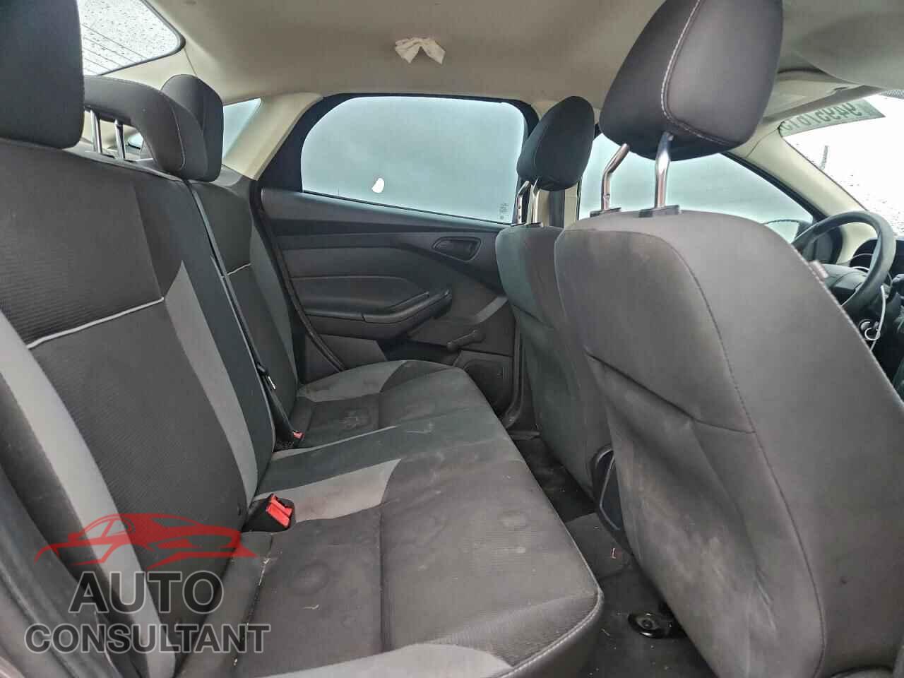 FORD FOCUS 2013 - 1FADP3E25DL209690