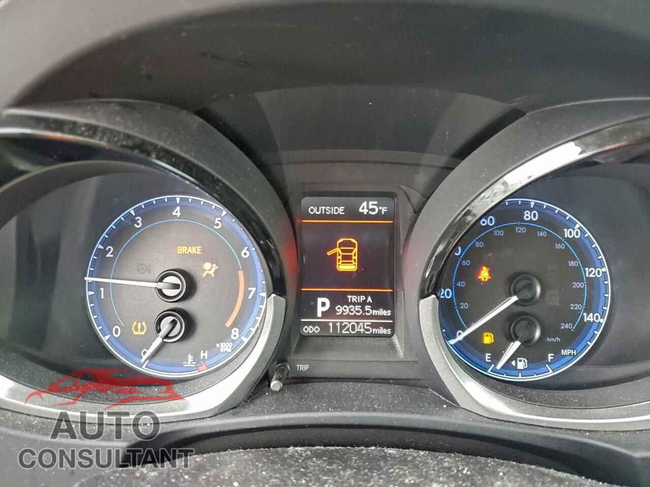TOYOTA COROLLA 2016 - 5YFBURHE6GP530877