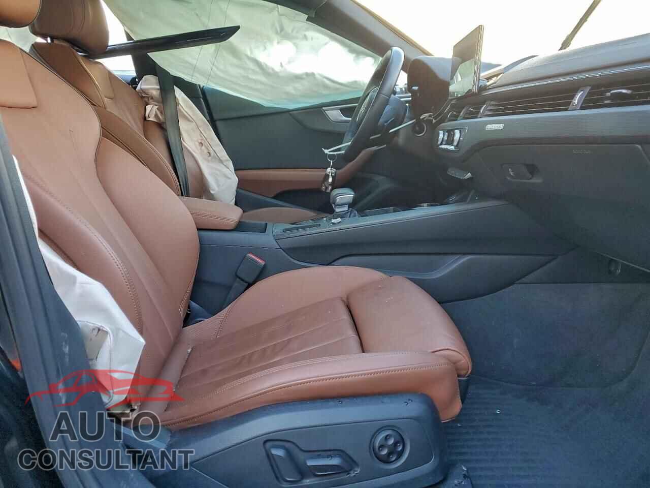 AUDI A4 2022 - WAUDAAF49NN002268