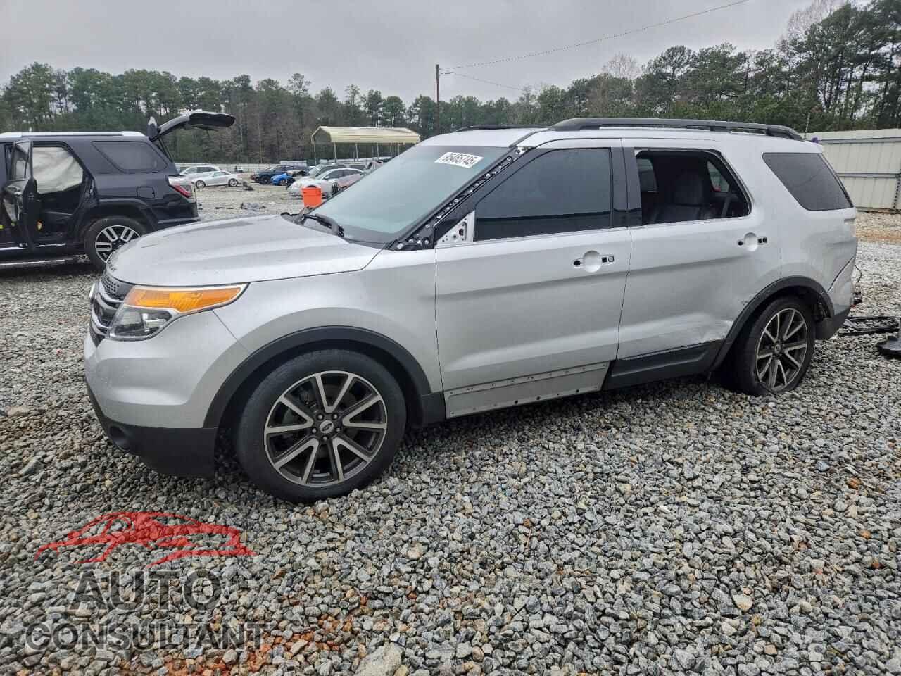 FORD EXPLORER 2015 - 1FM5K7D89FGA12930