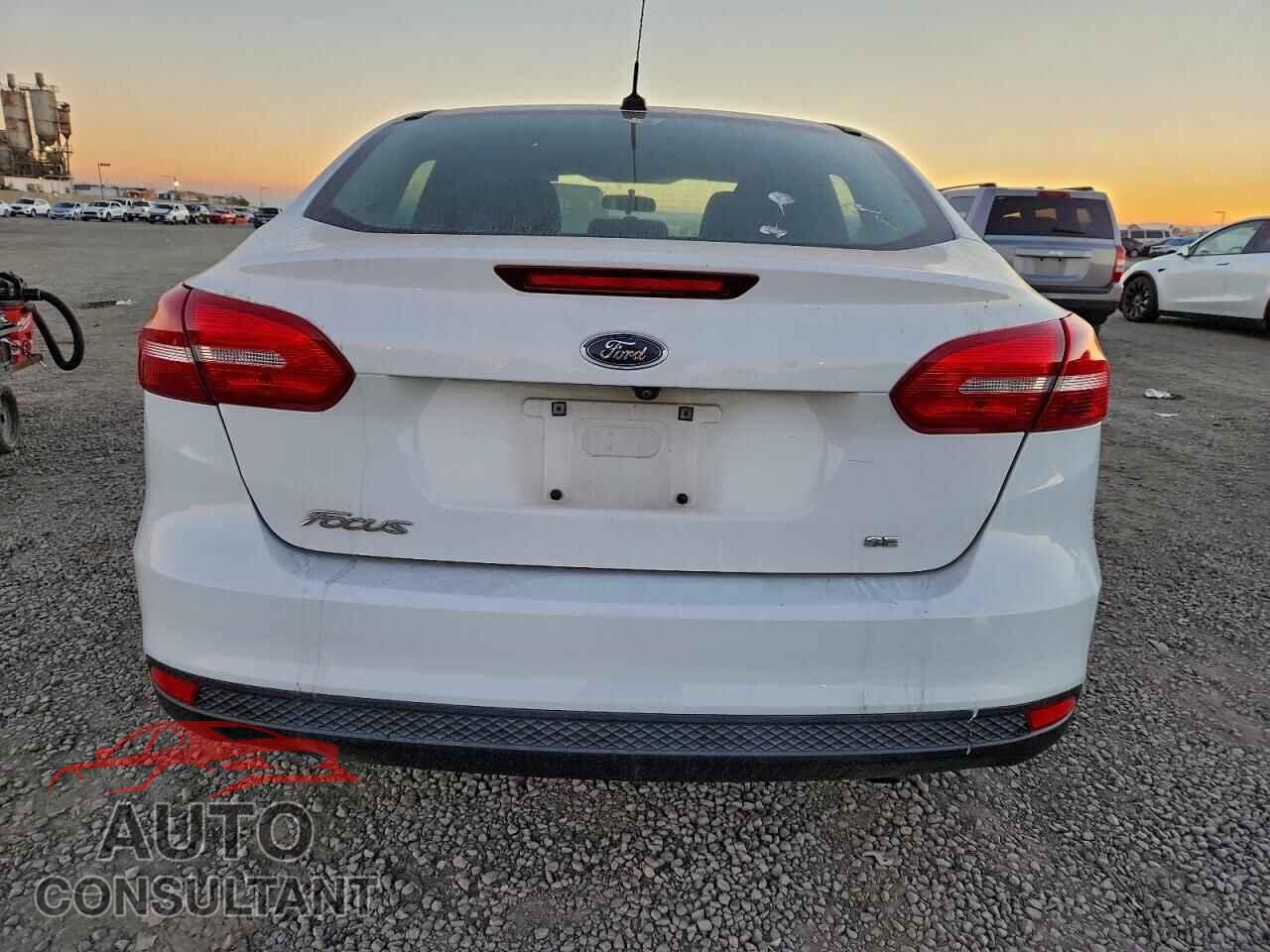 FORD FOCUS 2017 - 1FADP3F25HL218846