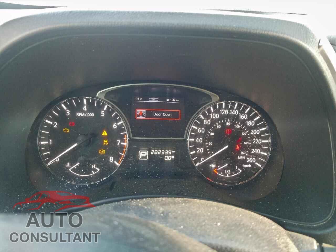 NISSAN PATHFINDER 2015 - 5N1AR2MM2FC704917