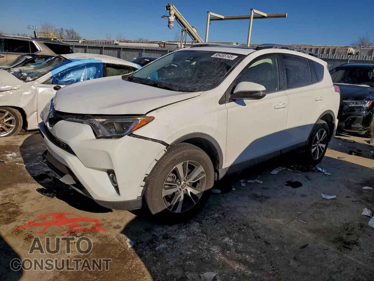 TOYOTA RAV4 2017 - JTMRFREVXHD200032