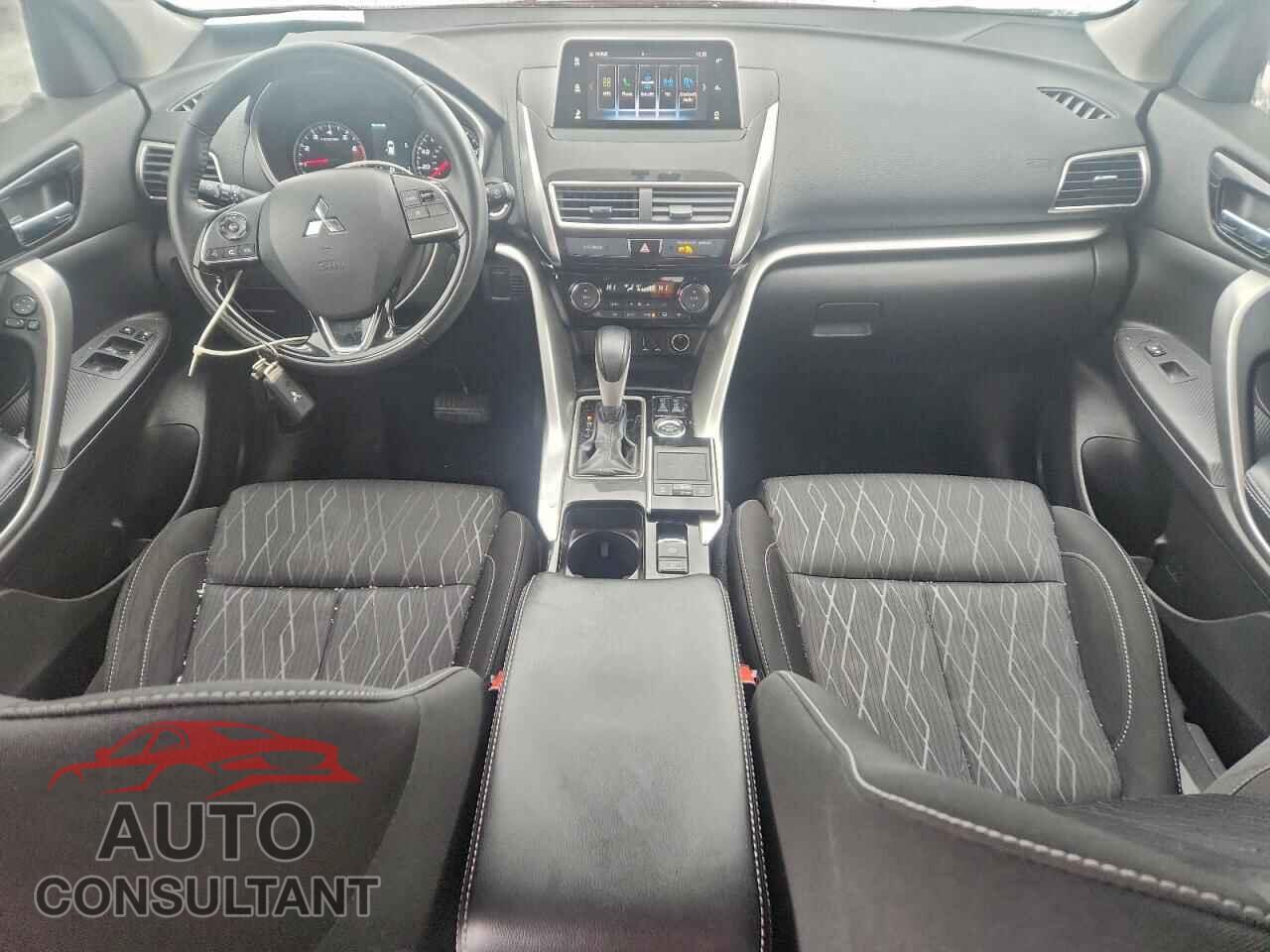 MITSUBISHI ECLIPSE 2018 - JA4AT5AA1JZ056830