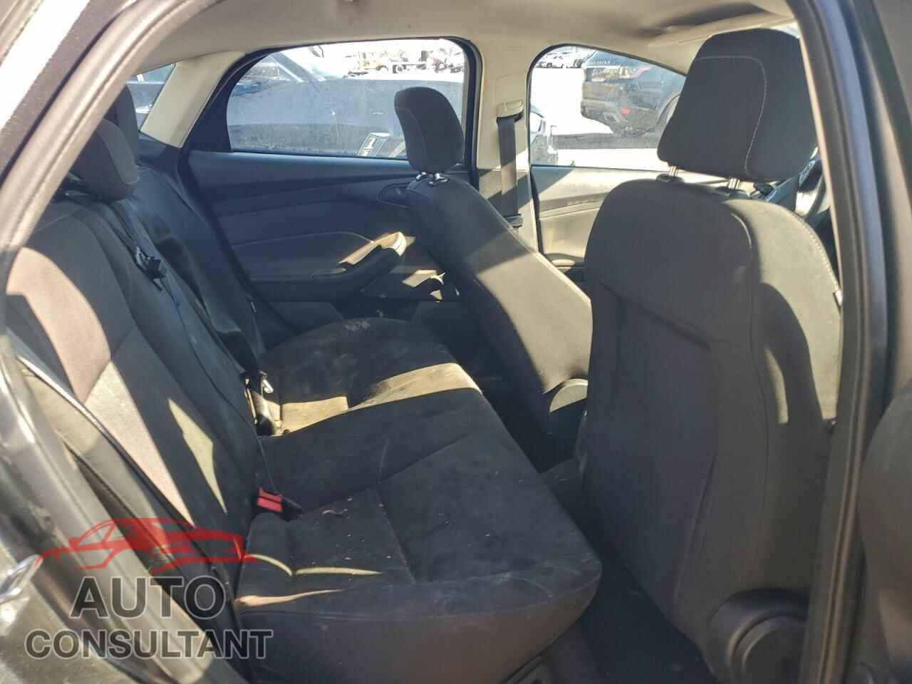 FORD FOCUS 2016 - 1FADP3E24GL343580