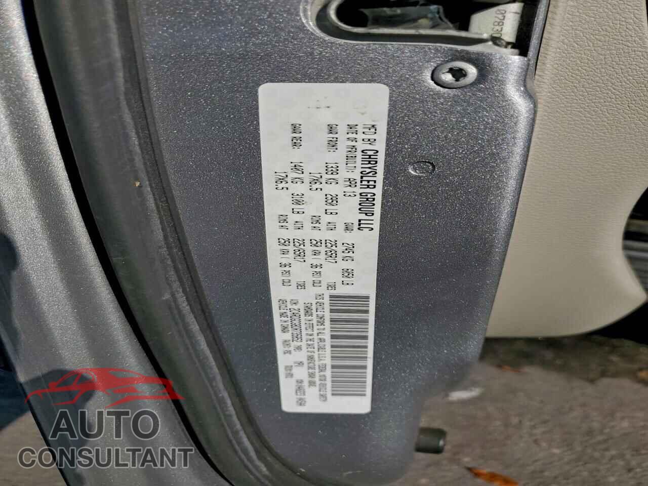 DODGE CARAVAN 2013 - 2C4RDGCG8DR735852