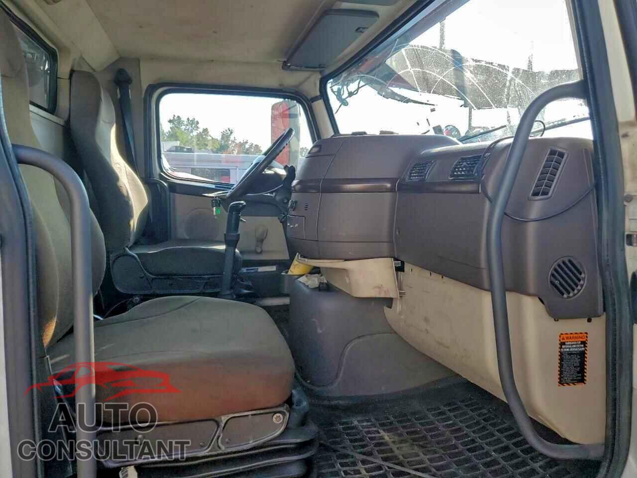 VOLVO All Models 2013 - 4V5RC9DG2DN563117