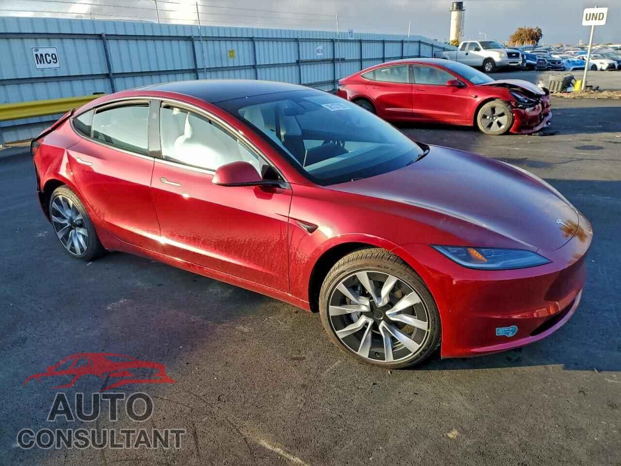 TESLA MODEL 3 2025 - 5YJ3E1EA7SF977078
