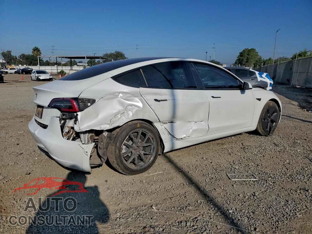 TESLA MODEL 3 2022 - 5YJ3E1EA2NF333718