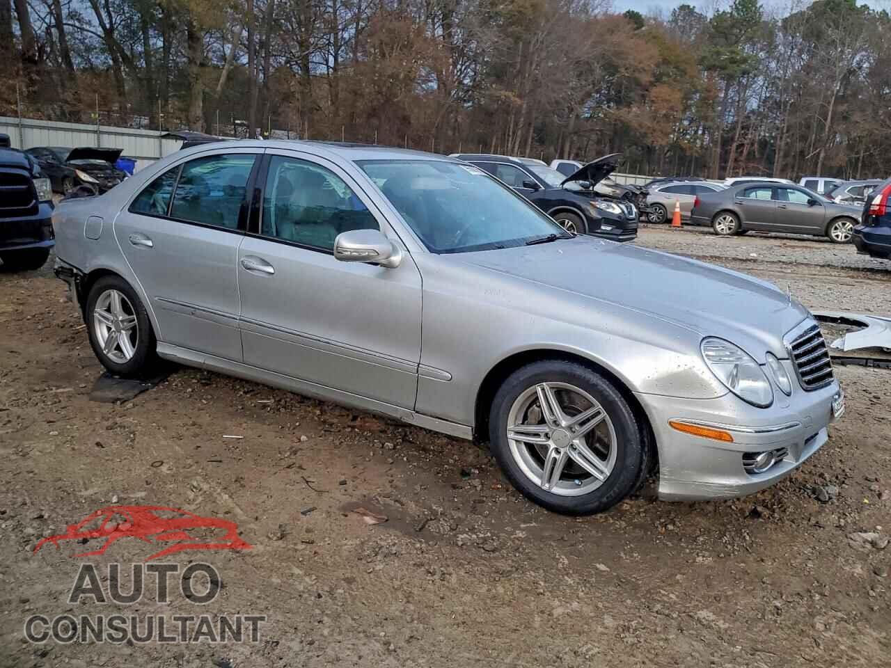 MERCEDES-BENZ E-CLASS 2009 - WDBUF56X39B384843
