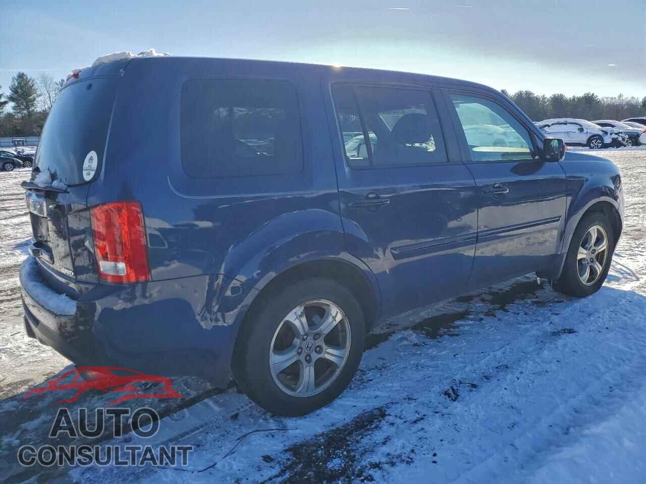 HONDA PILOT 2015 - 5FNYF4H78FB028116