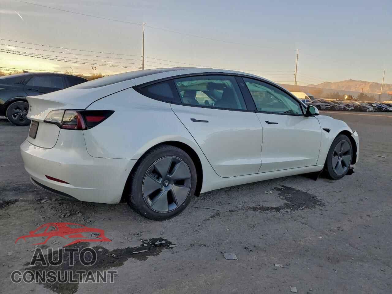 TESLA MODEL 3 2021 - 5YJ3E1EA4MF998778