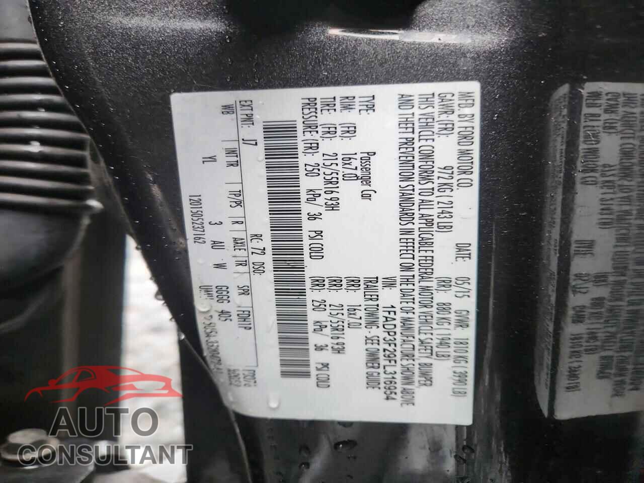 FORD FOCUS 2015 - 1FADP3F29FL316954
