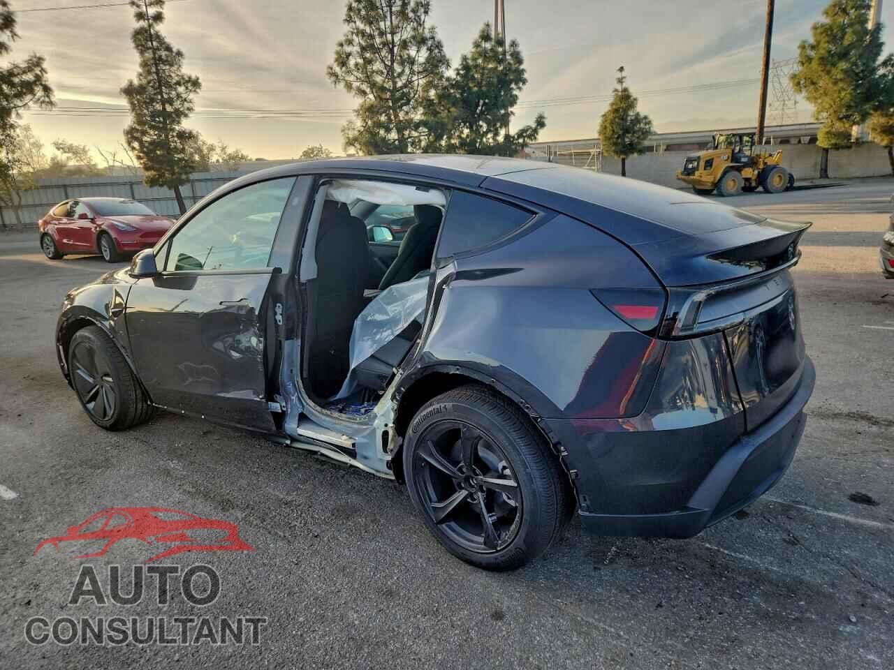 TESLA MODEL Y 2026 - 7SAYGDEDXTF536884