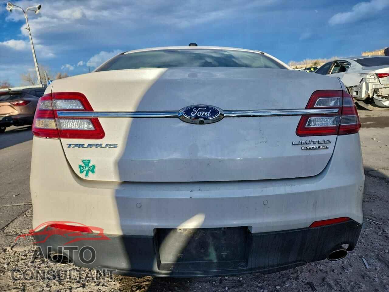 FORD TAURUS 2015 - 1FAHP2F88FG146921