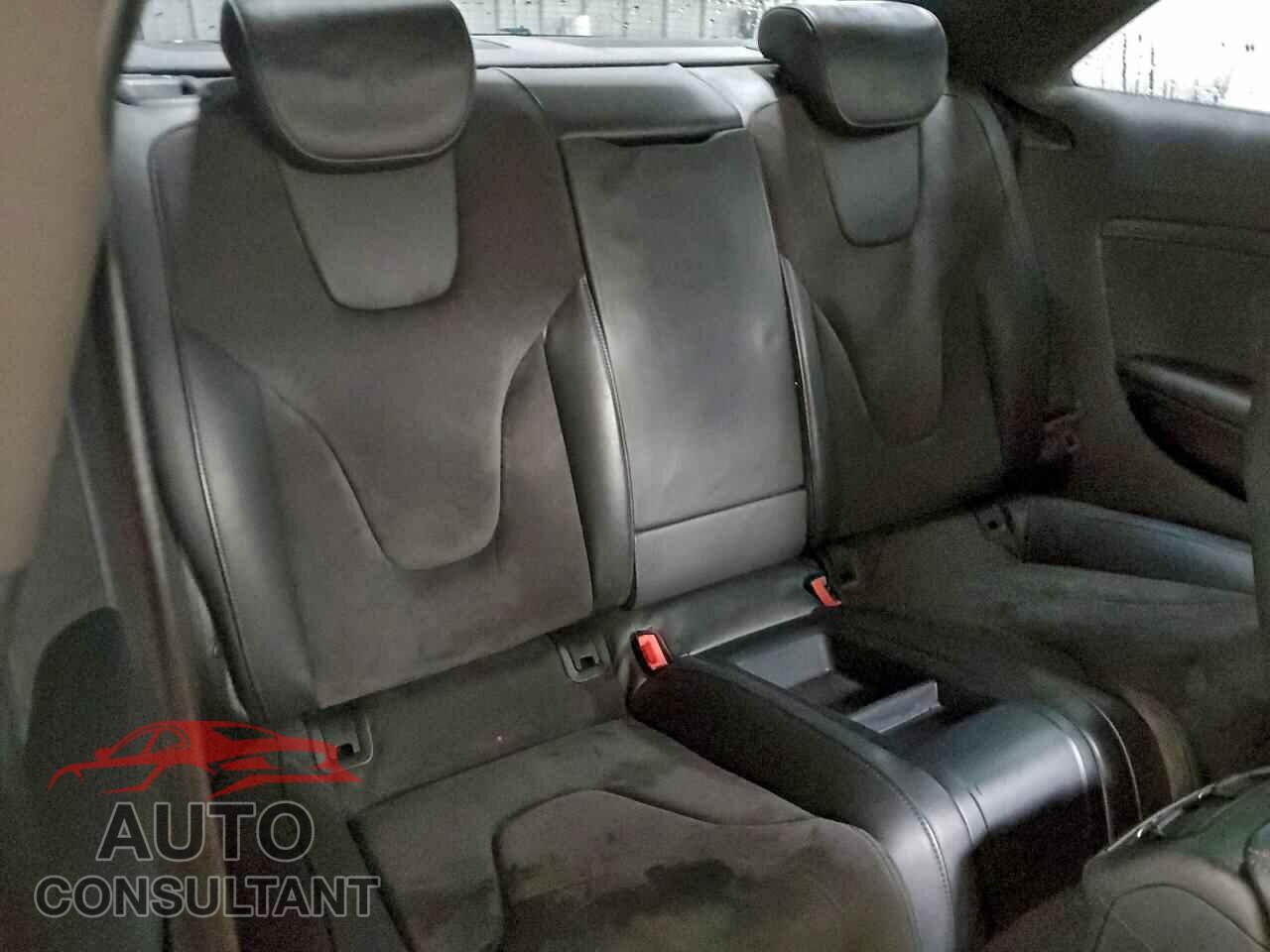 AUDI S5/RS5 2014 - WAUCGAFR0EA047046