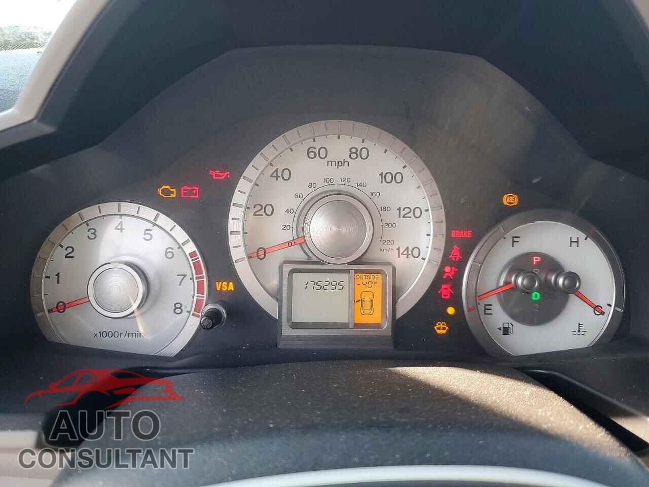 HONDA PILOT 2011 - 5FNYF4H65BB034523