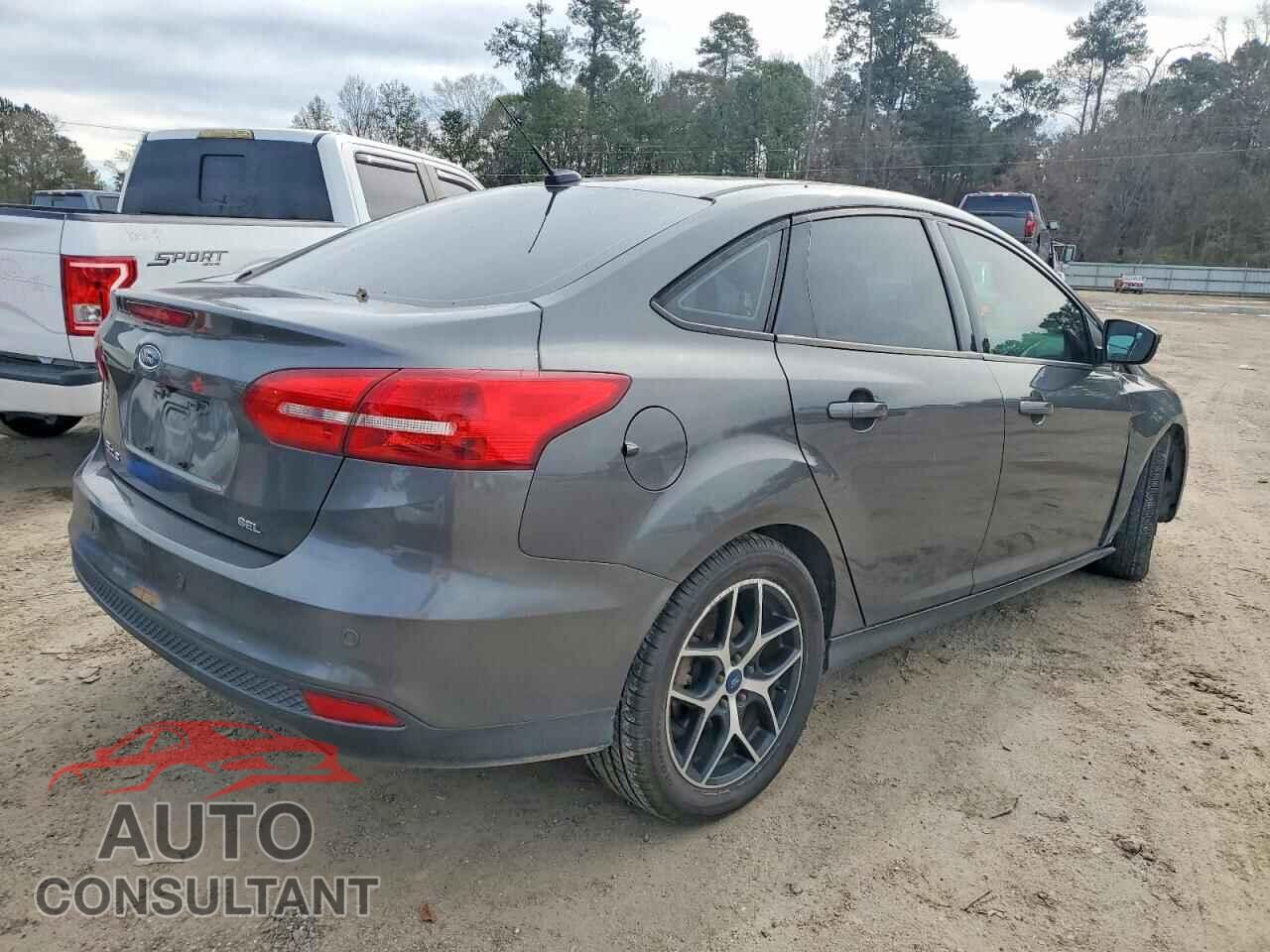 FORD FOCUS 2017 - 1FADP3H28HL317285