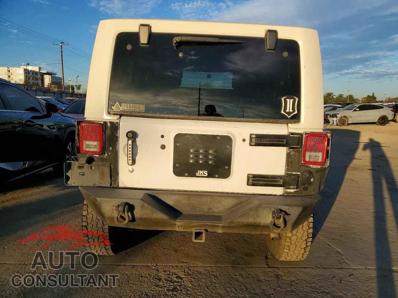 JEEP WRANGLER 2011 - 1J4AA2D16BL536673