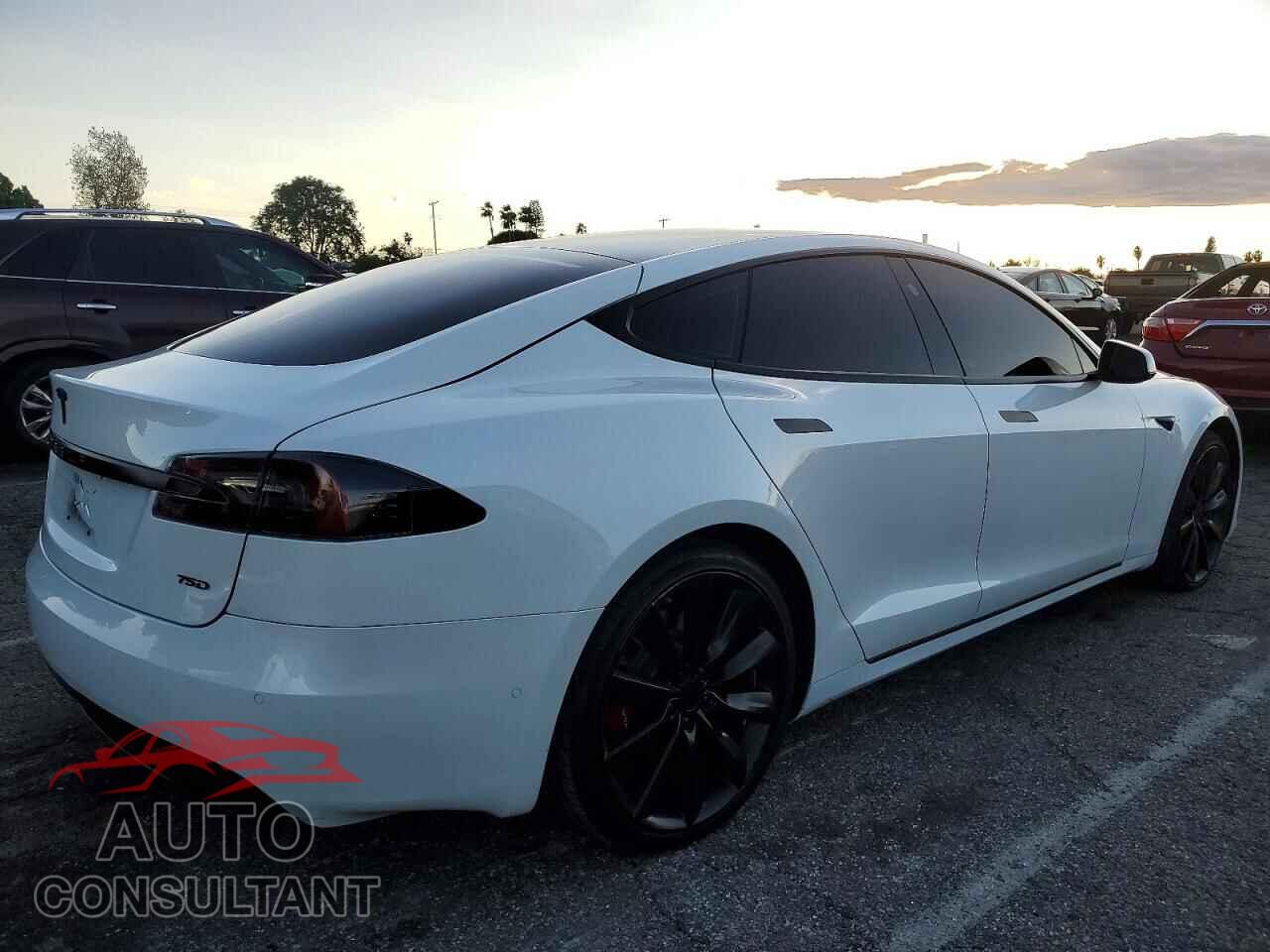 TESLA MODEL S 2017 - 5YJSA1E21HF217558