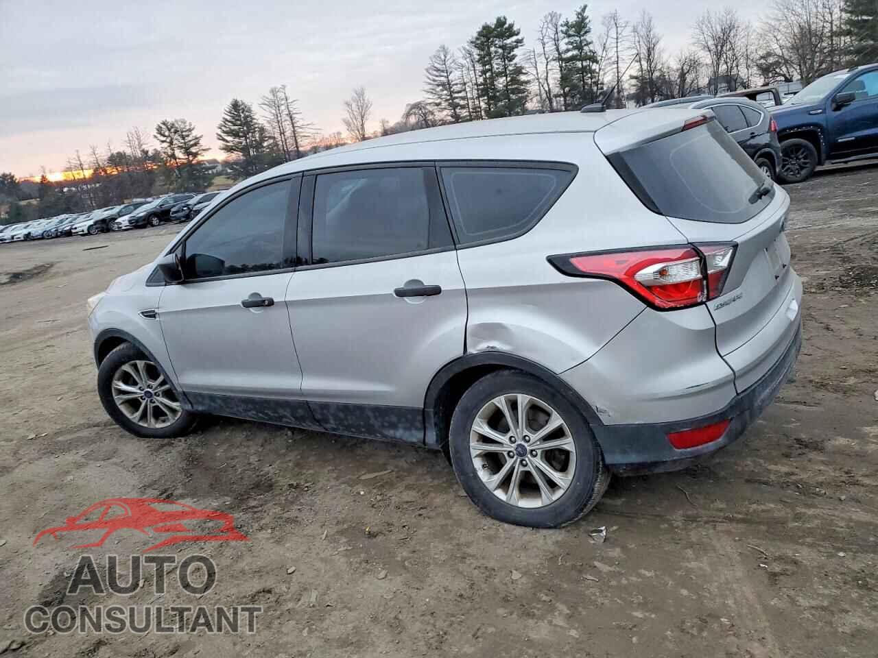 FORD ESCAPE 2017 - 1FMCU0F77HUD59822